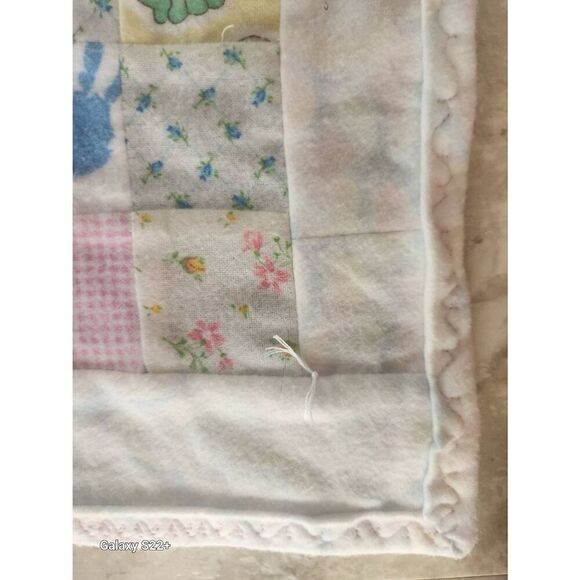 Soft flannel baby blanket. Homemade tied quilt - Picture 3 of 10